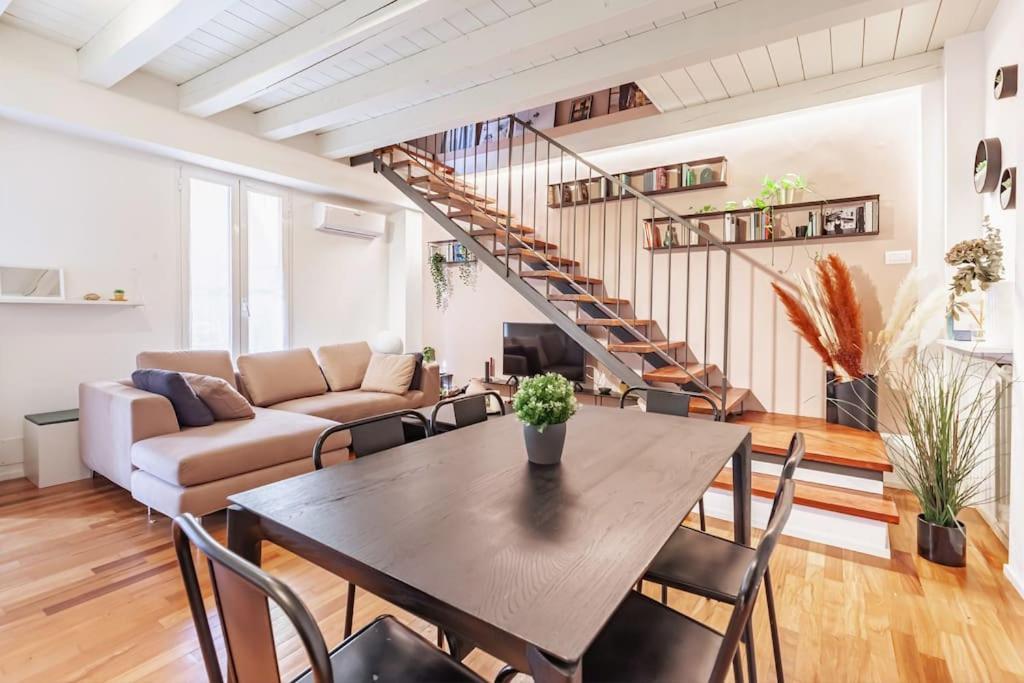 밀라노 Elegante Loft Su 2 Piani A 5 Minuti Da San Siro 아파트 외부 사진